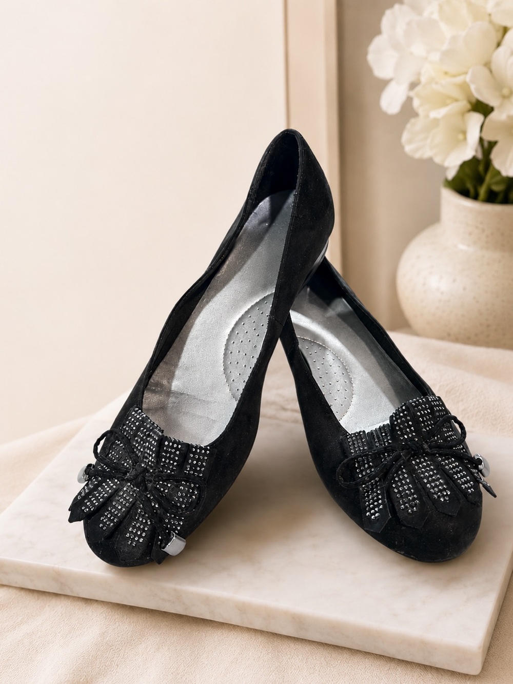 Karen Scott Black Rhinestone Bow Ballet Flats Size 10M Slip On Comfort Shoes